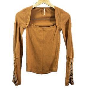 Free People Burnt Orange Top Eyelet Detailed Long sleeves Ladies XS Boho chic